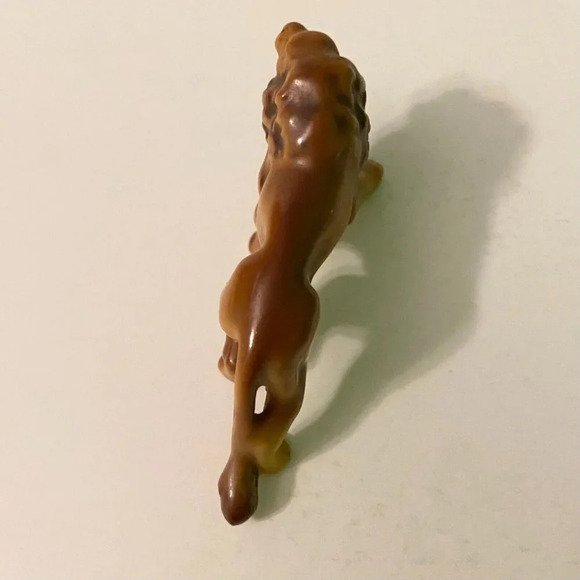 Vintage  Miniature Lion Porcelain Figurine 2.25 Inch Long Small Figure - Picture 8 of 13